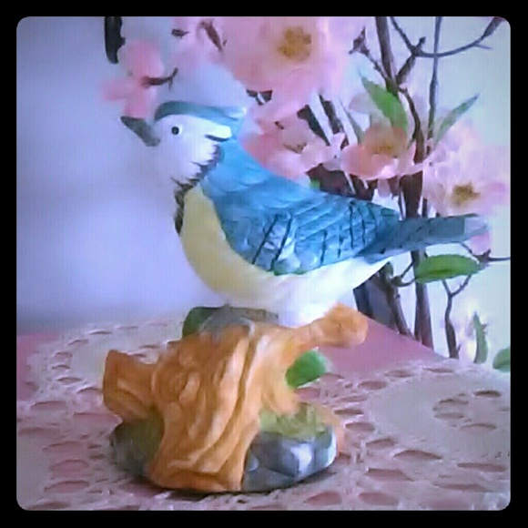 Bluejay with berries spring bisque figurine - Picture 1 of 6